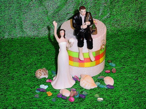 زفاف - Fisherman Hooked on Love Couple Groom Cake Fun Themed Summer Wedding Topper- Romantic Custom Fishing hand Painted Bride and Groom Figurine