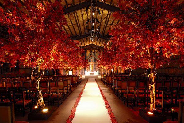 Свадьба - 40 Ways To Decorate Your Ceremony Aisle