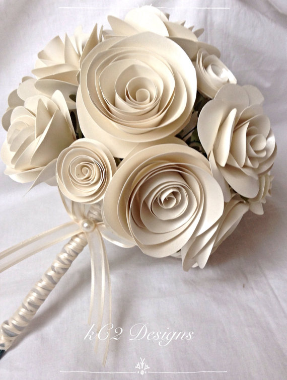 Wedding - Bridal Bouquet. Bridesmaid bouquet. spring bouquet. rose bouquet. Paper roses. Ivory roses. Bridesmaid bouquet. Flower girl bouquet.