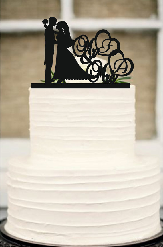 Hochzeit - Wedding Cake Topper Silhouette Couple Mr and Mrs Personalized with The first letters of the name, Acrylic Cake Topper - Bride and Groom