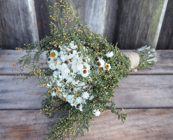 Hochzeit - Simple COUNTRY Bridesmaid Dried Flower Bouquet - Perfect for your Rustic Wedding
