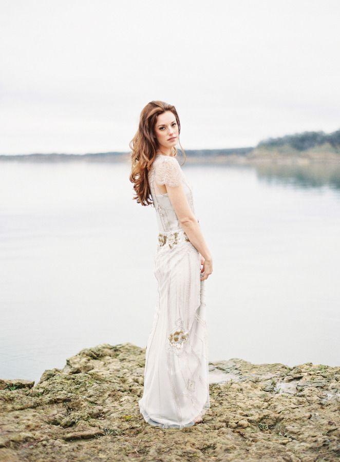 Mariage - Earthy Lakeside Wedding Inspiration