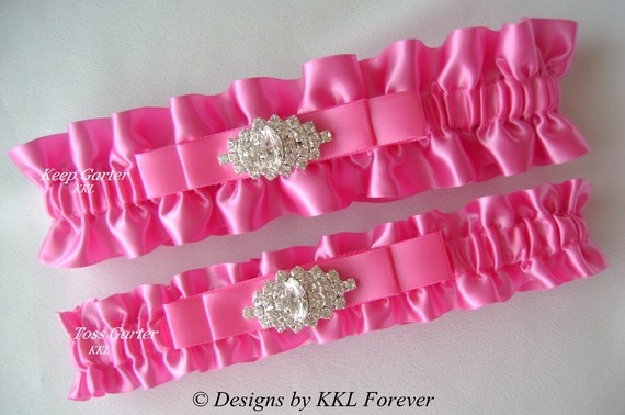 Hochzeit - Stylish Pink Garters For Your Wedding 