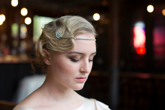 Mariage - 1920s Headpiece - Bridal Headpiece - Art Deco Headpiece  - forehead-chain -  Great Gatsby Headpiece -Downton Abbey