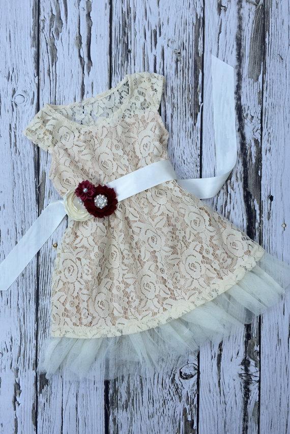 Свадьба - Flower girl dress. Lace flower girl dress. Champagne flower girl dress. Vintage Girls dress. Toddler wedding dress.