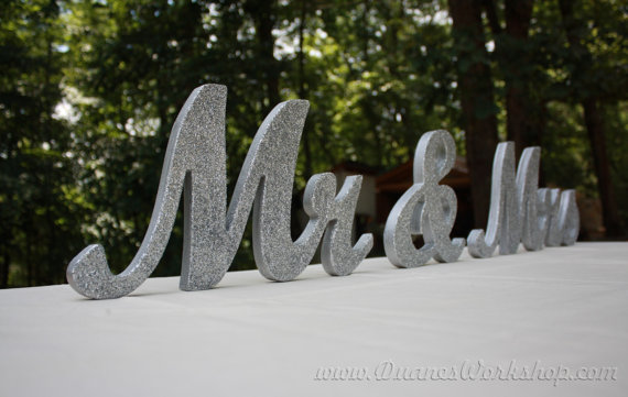زفاف - 8" Wooden Mr and Mrs Wedding sign, Gold and Silver Glitter, Wedding Decor, Wedding, Mr & Mrs