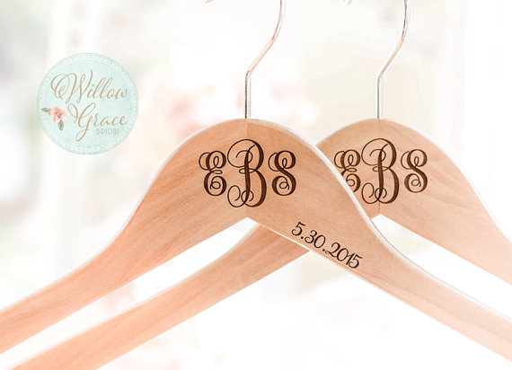 Hochzeit - Engraved Wedding Hangers, Mongrammed Bridal Hangers