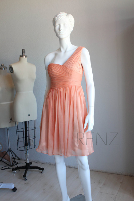 Свадьба - 2015 Tangerine Coral bridesmaid dress,Crinkle Chiffon Party dress,One Shoulder Formal dress, Wedding dress, Prom dress,Elegant dress (B012B)