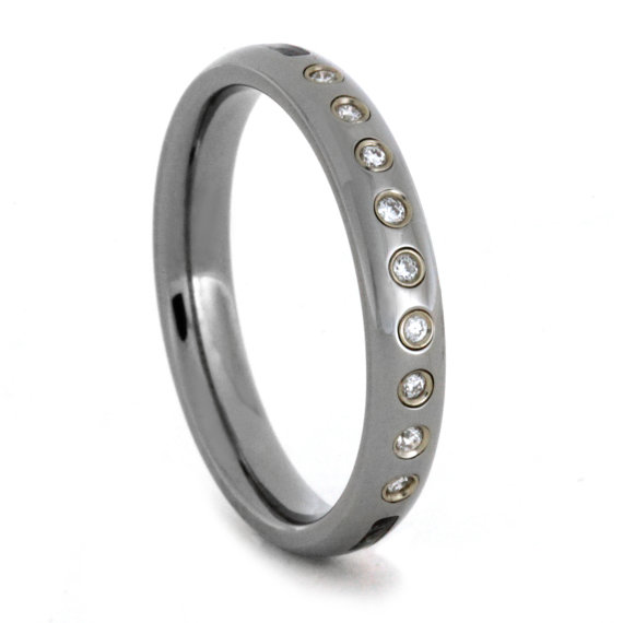 زفاف - Mokume Gane Wedding Band with 9 Diamonds Bezel Set in 14k White Gold, Titanium Ring with Black Silver Mokume