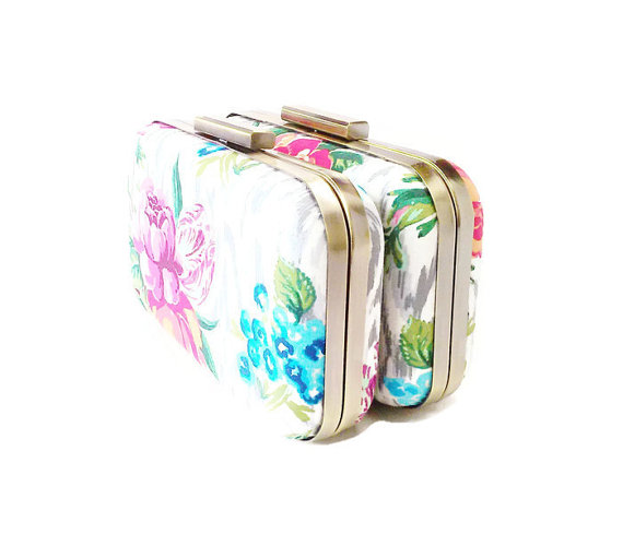 Mariage - bridal party, floral clutches, bridesmaid gift, tropical weddings, wedding clutches, destination weddings, pink clutch, gift clutches