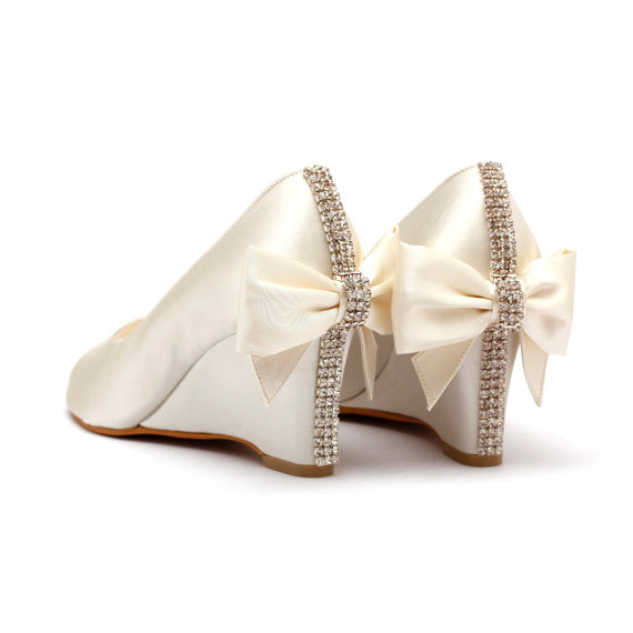 Mariage - Ivory Rhinestone Wedding Shoes, Ivory White Bridal Wedges, Garden Wedding, Beach Wedding, Bridal Shoes, Wedding Shoes with Back Bow