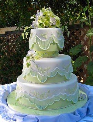 Wedding - Cake Wrecks: Sunday Sweets: Classic Beauties