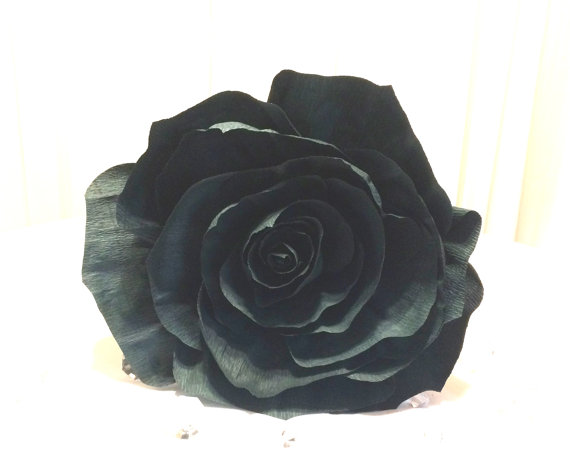 Hochzeit - Giant Black Paper Rose, Crepe paper Rose, Giant bouquet flower, Red crepe paper Rose, Fake flowers, Baby shower decor, Big Bouquet flowers