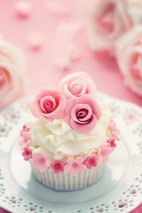 Wedding - Pink Wedding Cupcake