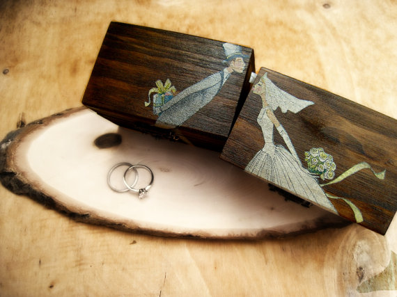 Hochzeit - Personalized Dark Rustic Wood Ring Bearer Box Rustic Wedding Wooden box Gift box Wedding decor gift idea