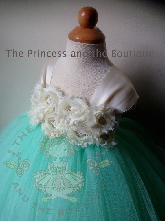 Hochzeit - flower girl dress mint, flower girl dress ivory, flower girl dress, girls dresses, tutu dress, birthday ourfit girl, mint flower girl dress