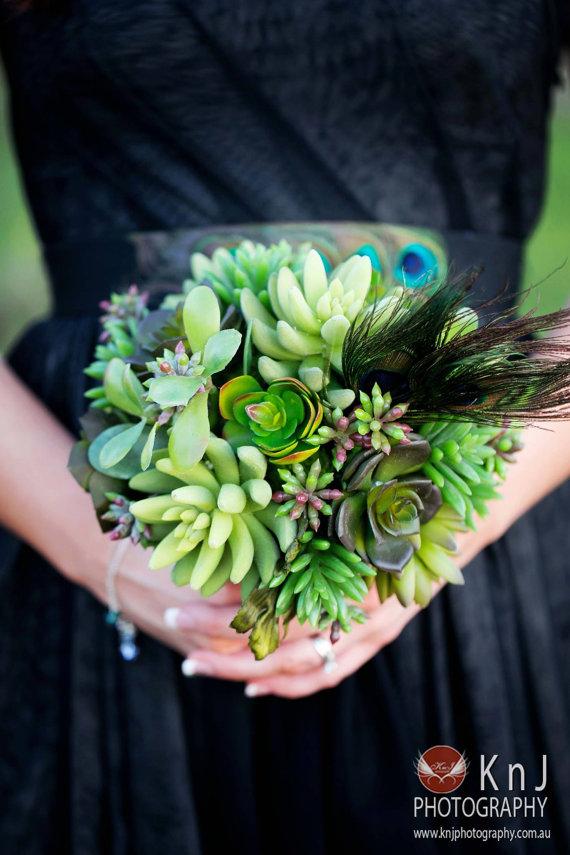 زفاف - Peacock Kiwi Kiss Brides Bouquet