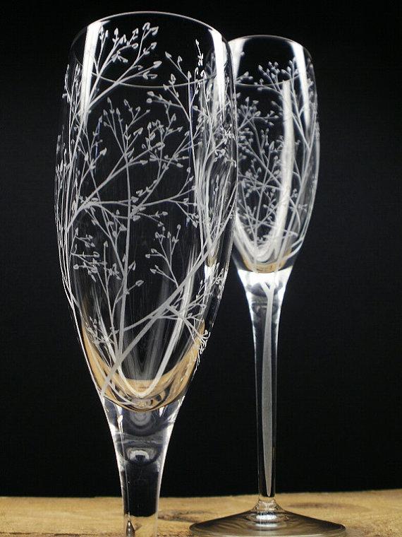 Свадьба - Fall Wedding Flutes 'Branches and Leaves' 2 Hand Engraved Champagne Flutes Bridal Party Gift Wedding Decor