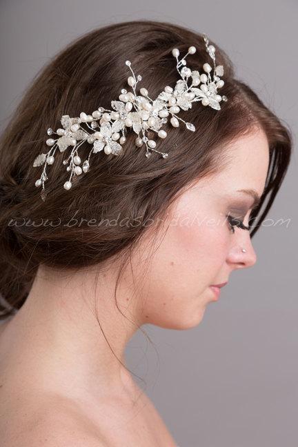 Свадьба - Bridal Hair Comb, Rhinestone Wedding Headpiece, Bridal Fresh Water Pearl Hair Comb - Odele