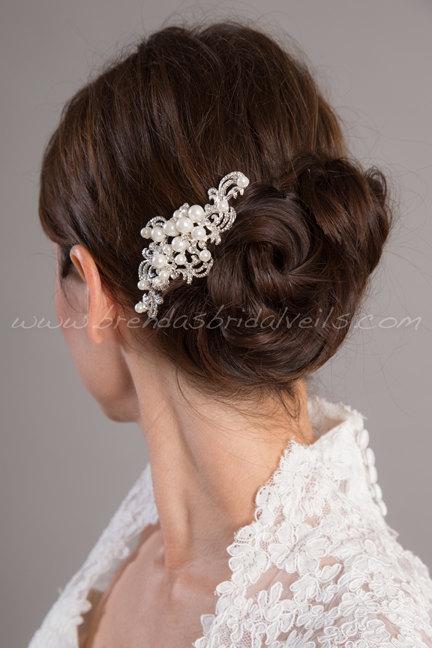Свадьба - Wedding Hair Comb, Pearl and Rhinestone Bridal Hair Comb, Bridal Headpiece, Wedding Hair Accessory - Alicia