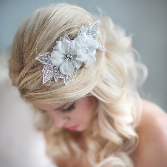Свадьба - Wedding Hair Comb, Rhinestone Bridal Head Piece, Lace Head Piece