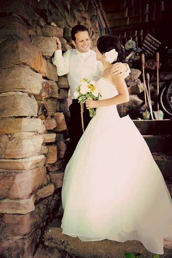 Wedding - Bridal Fascinator, Ivory or Champagne Gardenia, Bridal Flower Fascinator, Bridal Headpiece, Bridal Hair Clip, Rhinestone Hair clip
