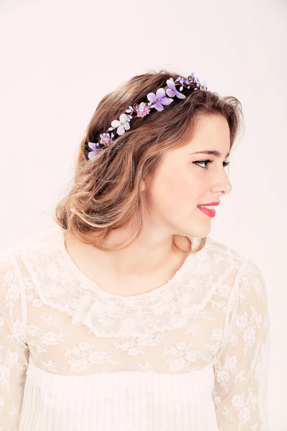 Hochzeit - Bridal flower crown, Purple flower, woodland wedding, wedding hair accessory