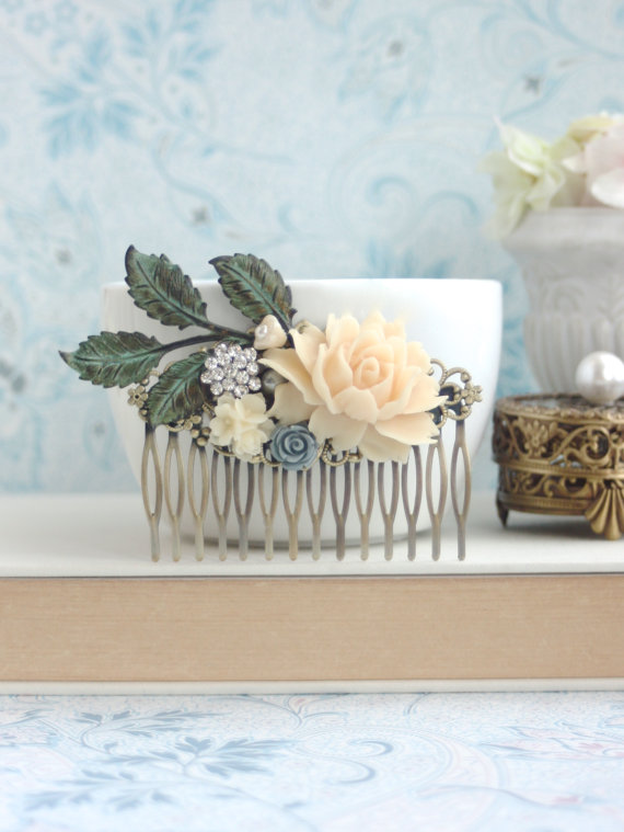 Mariage - Ivory Rose Large Comb, Rhinestone, Dusty Blue, Large Green Verdigris Leaf Branch, White Rose Flower Large Comb. Ivory Rustic Fall Wedding
