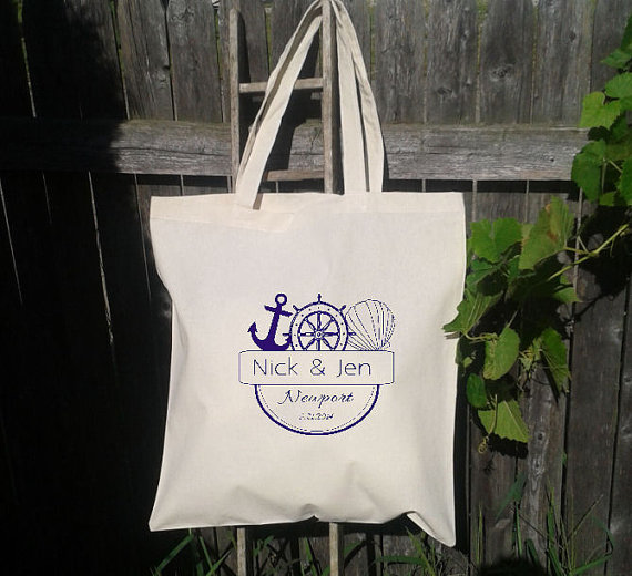 Свадьба - 25  Wedding Welcome Bags-Personalized Wedding Tote - Anchor- Wheel- Shell - Nautical