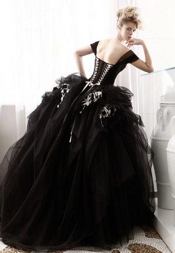 Hochzeit - 25 Gorgeous Black Wedding Dresses