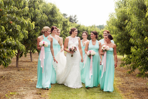 زفاف - ALL sizes   ANY color       HANDMADE to fit each and every bridesmaid   blue- mint- aqua- seaglass- sage- seafoam Infinity Convertible Dress
