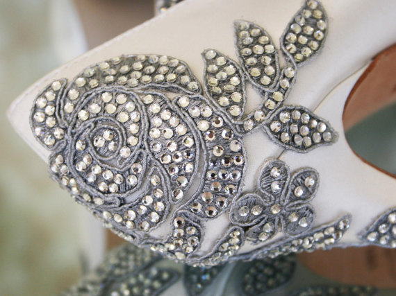 زفاف - Custom Wedding Shoes -- Light Ivory Platform Peep Toe Wedding Shoes with Silver Crystal Handmade Applique on Heel