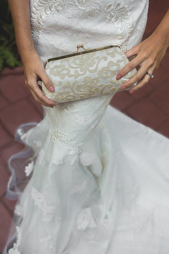 زفاف - Metallic Antique Gold Floral Lace Clutch for Bride, Bridesmaid, Mothers 8-inch