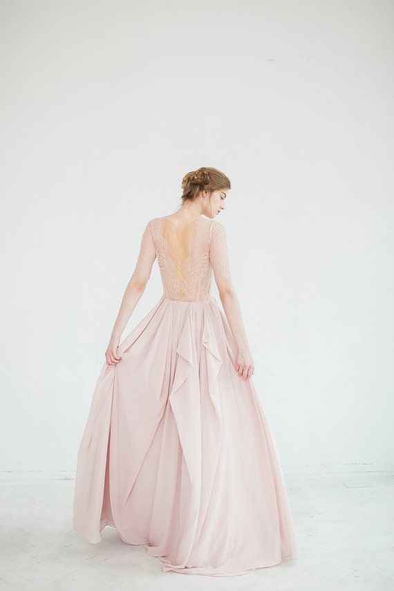 Hochzeit - Blush Wedding Dress // Magnolia