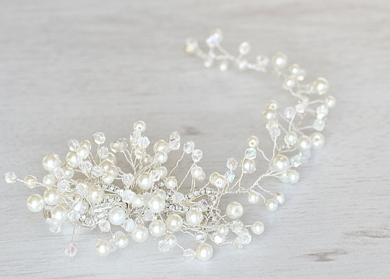 Hochzeit - Handmade pearls vine hair piece, Wedding Pearl Hair Piece, Vine hair piece, Bridal Hair Comb, Vintage wedding, Large Pearl Comb, Bridal Hair