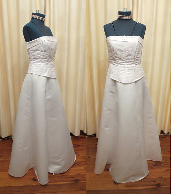 Hochzeit - Vintage Sexy White Strapless Wedding Dress with Pink and Clear Swarovski Crystal Details Princess Corset Style