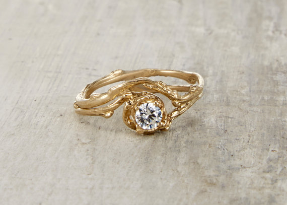 زفاف - 4mm Naples Engagement Ring - 14kt Gold and White Sapphire, Moissanite or Diamond Customizable Twig Engagement Ring