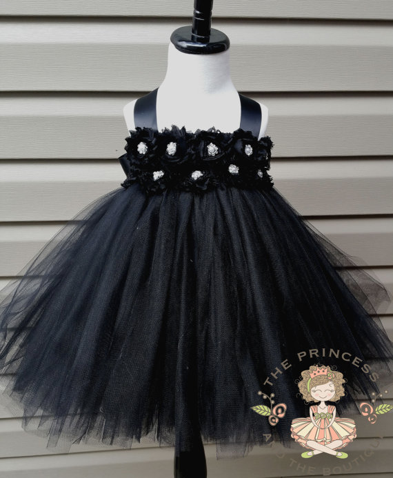 Свадьба - Black flower girl dress, girls dress, baby dress, flower girl dress, girls birthday dress, christening dress, pageant dress, girls clothing