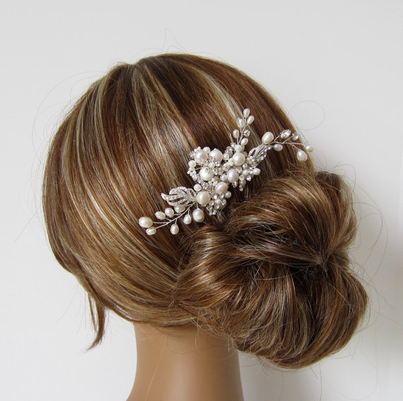 Hochzeit - Pearl Bridal Hair Comb,Sophia Hair Comb,  Bridal hairpiece, Wedding hair accessories, Bridal Headpieces, Rhinestone hair comb bridal