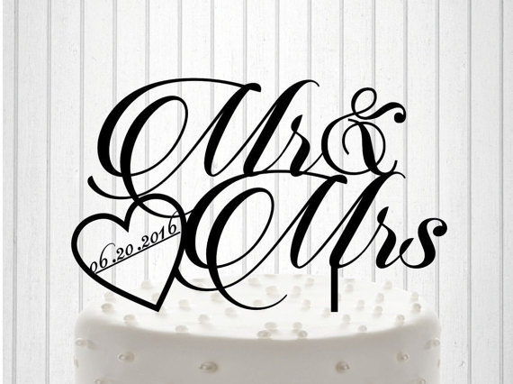 Mariage - Mr & Mrs Wedding Cake Topper Cake Decor Custom Wedding Cake Topper with date Silhouette Bride and Groom Wedding Cake Topper