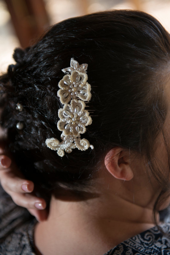 زفاف - Bridal Pearl hair comb, Wedding hair comb. Pearl hair piece. Bridal hair accessories, Embroidered Hair Jewelry. Wedding headpiece, Veronika