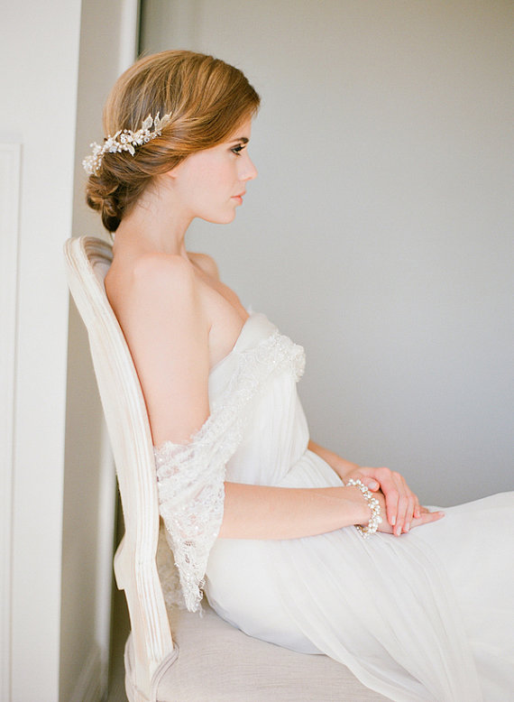 Hochzeit - WILD WILLOWS bridal headpiece with freshwater pearls