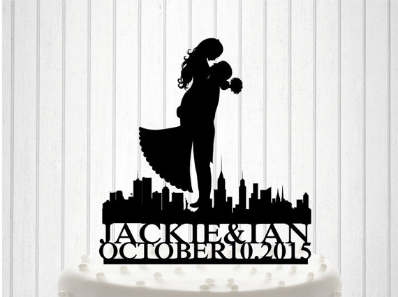 Mariage - American, NY Wedding, Mr&Mrs Wedding Cake Topper, Bride and Groom Cake Decor, Custom Wedding Cake, Acrylic cake Topper, Couple names Topper
