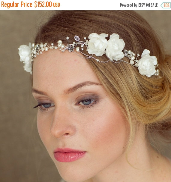 Hochzeit - Bridal headpiece, Bridal headband, Boho head piece, Wedding Hair Vine, Wedding Hair Accessories, Flower, Bohemian, Wedding, halo, Boho