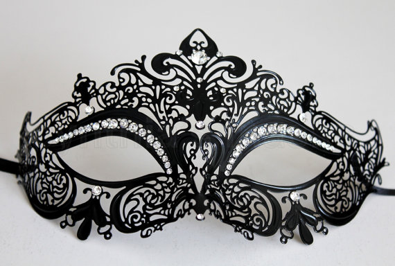 زفاف - Black laser cut Venetian Wild Cat Mask Masquerade w/ Clear Rhinestones MB-03CL SKU: 6E12A