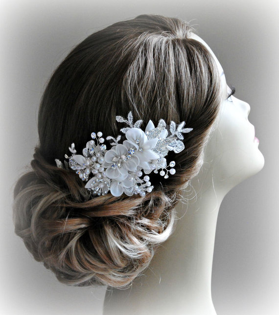 Hochzeit - Ivory Bridal Fascinator, Lace Crystal and Pearl Hair Flowers, Hair Vine - JENNA