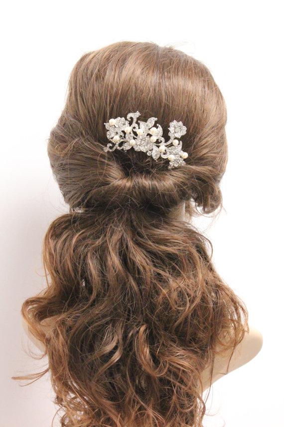 Mariage - Wedding hair comb flower Bridal hair accessory vintage bridal hair comb pearl Wedding hair jewelry Bridal hair pieces Wedding Headpieces