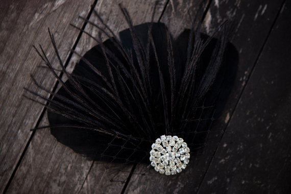 Mariage - Black feather headpiece - feather hair fascinator - feather bridal headpiece - bridesmaid fascinator - bridesmaid headpiece