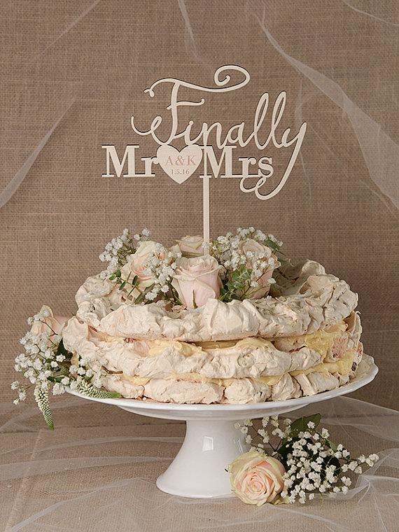 Hochzeit - Rustic Cake Topper Wedding, Custom Cake Topper, Engraved Cake Topper, Finally Mrs Mr, Personalized Cake Topper Wedding, Model no: 22/rus1/CT