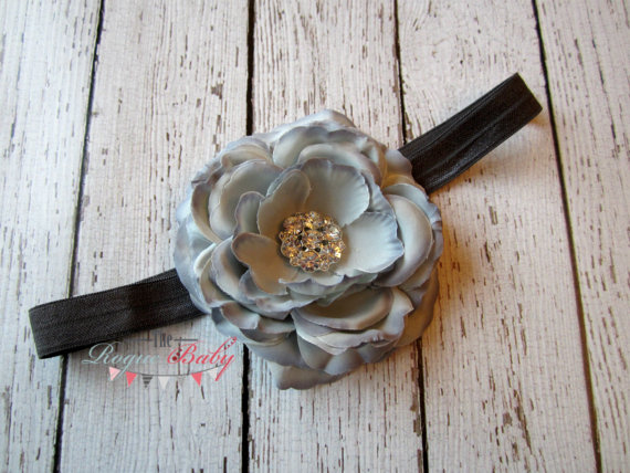 زفاف - Gray Ranunculus Headband - 3.5" gun metal gray dark grey - Silver Metal Rhinestone center. Wedding Flower Girl Dress Up